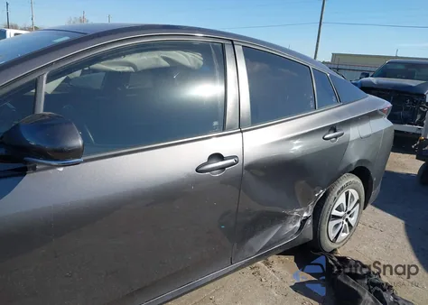 2018 Toyota Prius Four из США, поврежденный, VIN JTDKARFU2J3552958